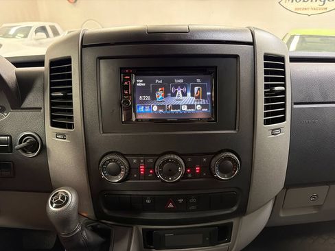 Used 2017 Mercedes-Benz Sprinter 2500 w/ Driver Comfort Package image 24