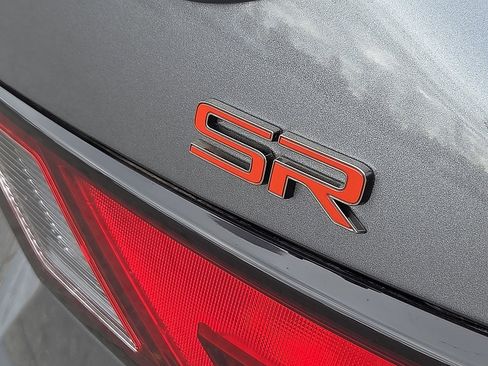 Used 2024 Nissan Sentra SR w/ SR Premium Package image 8