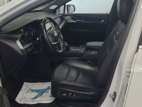 Used 2024 Cadillac XT5 Premium Luxury FWD image 7
