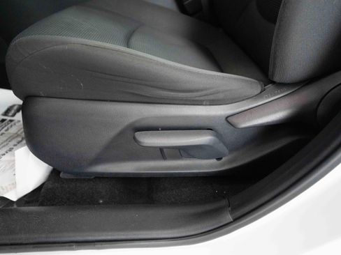 Used 2019 Toyota RAV4 LE w/ Carpet Mat Package AWD/4WD image 12