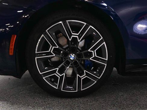 New 2026 BMW 530i xDrive w/ M Sport Package AWD/4WD image 5