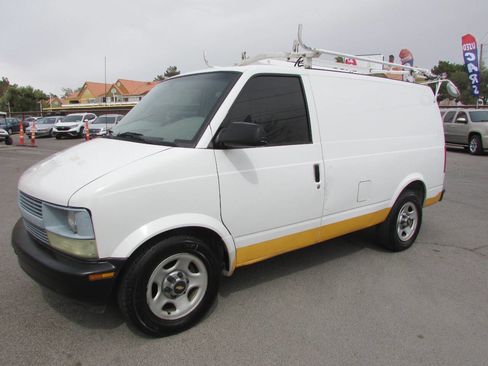 Used 2004 Chevrolet Astro RWD image 6