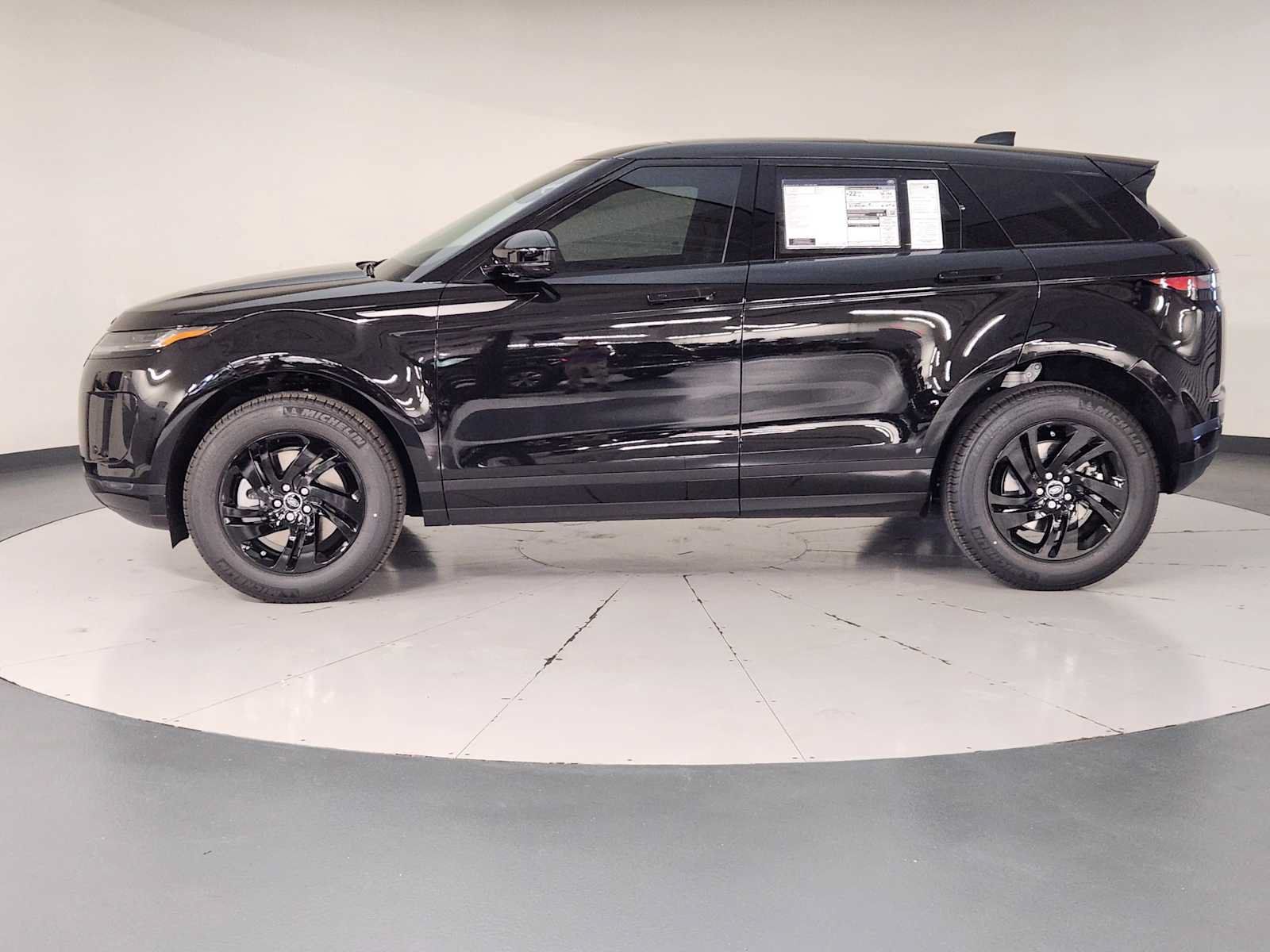 Used 2026 Land Rover Range Rover Evoque S AWD/4WD image 5