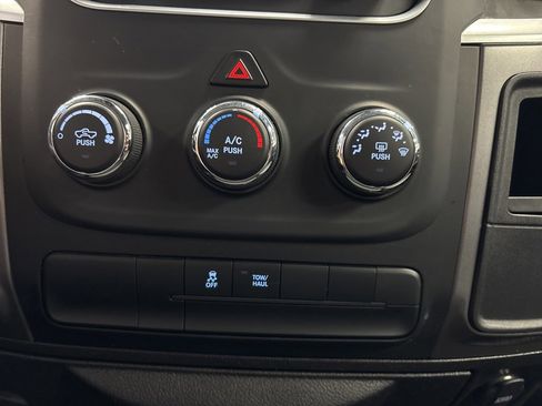 Used 2024 RAM 1500 Classic SLT image 30