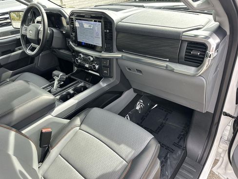 Used 2025 Ford F150 Lariat AWD/4WD image 28