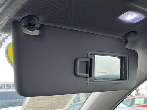 Used 2025 Volkswagen Taos SE image 30