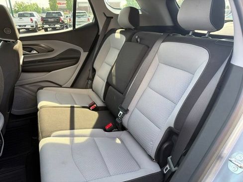 Used 2023 GMC Terrain SLE w/ Driver Convenience Package FWD image 19