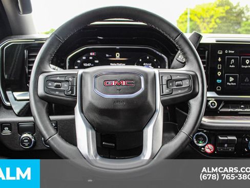 Used 2025 GMC Sierra 1500 SLT RWD image 23