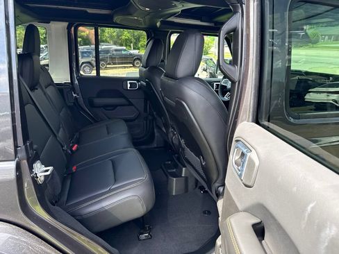 New 2026 Jeep Wrangler Unlimited Sahara AWD/4WD image 22