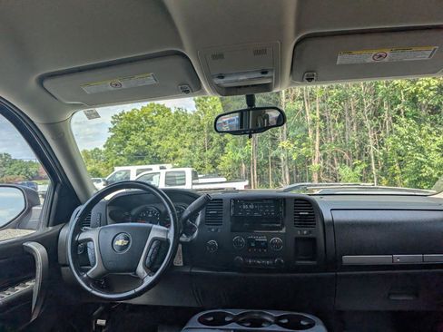 Used 2012 Chevrolet Silverado 2500 LT w/ Interior Plus Package AWD/4WD image 18