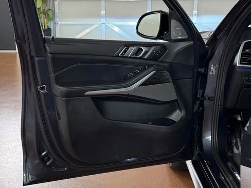 Used 2021 BMW X5 M50i AWD/4WD image 16