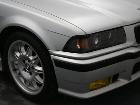 Used 1999 BMW M3 Convertible image 17