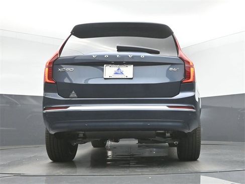 New 2026 Volvo XC90 B6 Ultra image 42