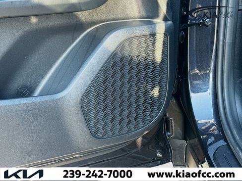 New 2027 Kia Telluride S image 25