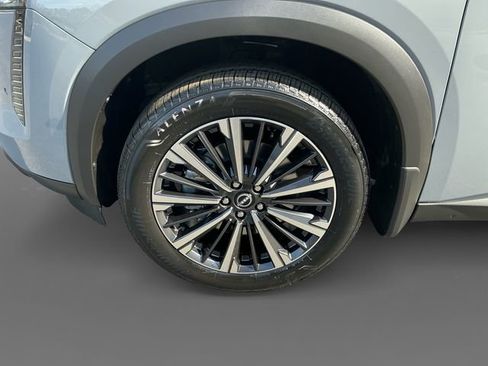 New 2026 Nissan Pathfinder Platinum image 16