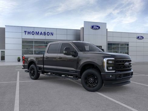 New 2024 Ford F250 XLT w/ Black Appearance Package image 7