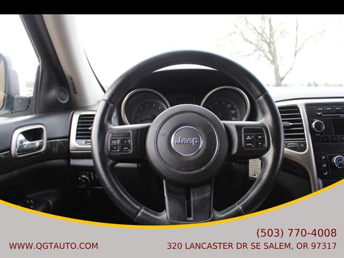 Used 2013 Jeep Grand Cherokee Laredo AWD/4WD image 23