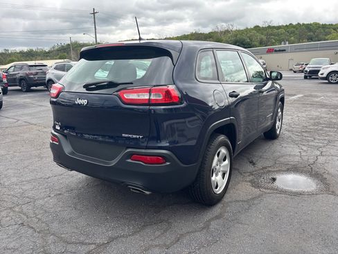 Used 2016 Jeep Cherokee Sport AWD/4WD image 7