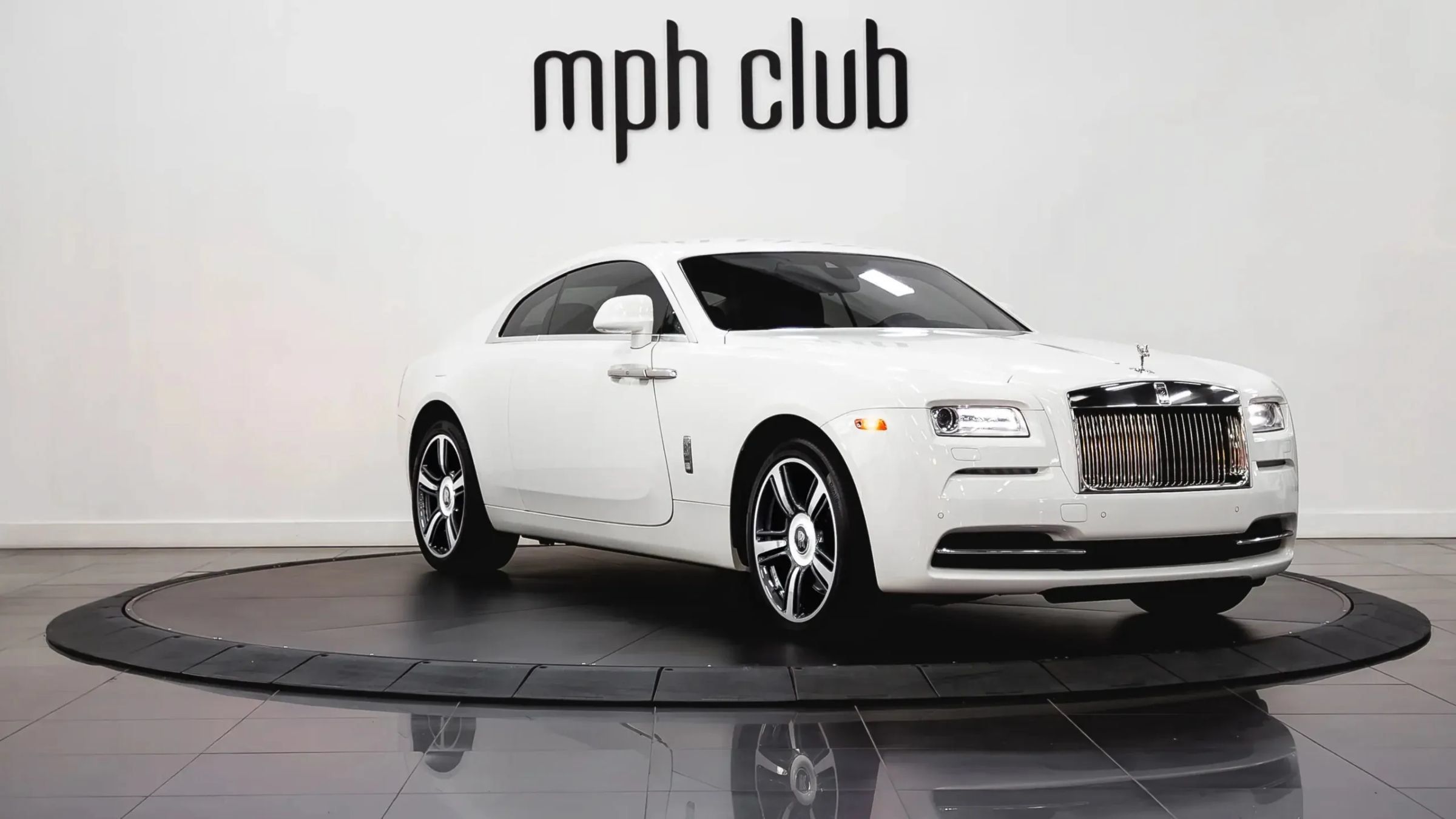Used 2015 Rolls-Royce Wraith RWD image 8