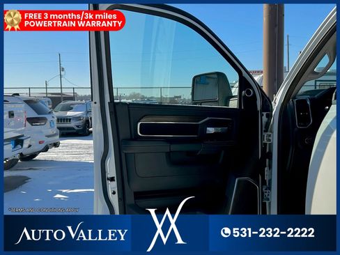 Used 2024 RAM 2500 Laramie image 15