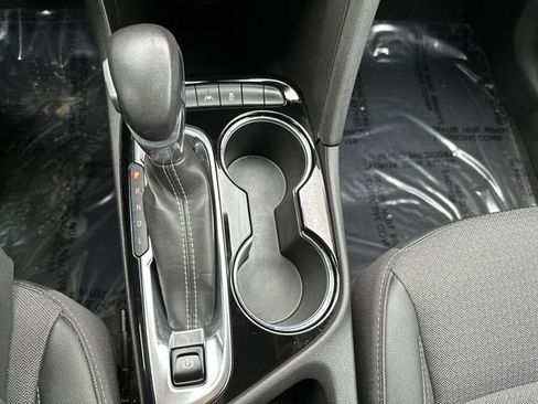 Certified 2022 Buick Encore GX Select image 24