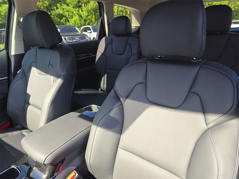 New 2025 Kia Telluride S image 24