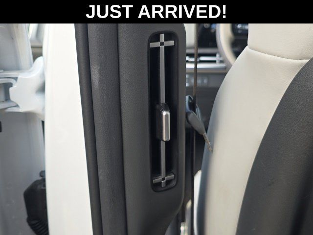 Used 2025 Hyundai Santa Fe Calligraphy FWD image 12