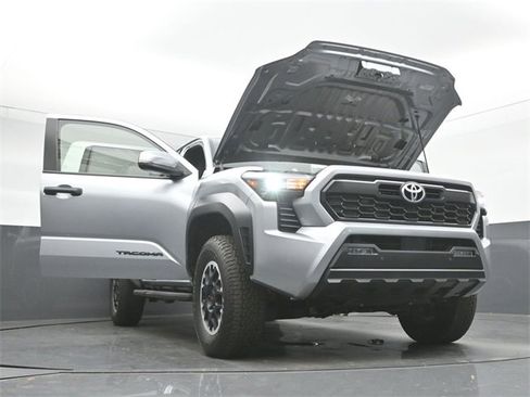 Used 2024 Toyota Tacoma 4x4 Double Cab image 47