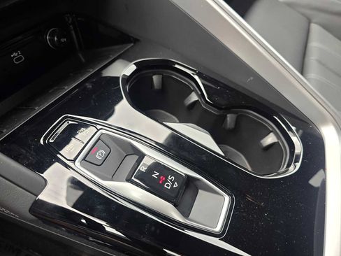 Used 2025 Audi Q5 Premium Plus w/ Premium Plus AWD/4WD image 30