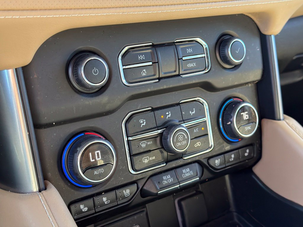 Used 2023 Chevrolet Tahoe Premier AWD/4WD image 43