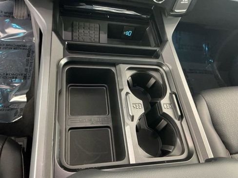 New 2026 Ford F250 Lariat w/ Black Appearance Package AWD/4WD image 23