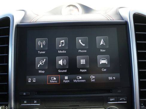 Used 2018 Porsche Cayenne GTS image 18