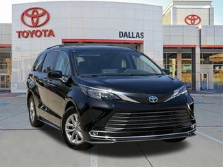 Used 2024 Toyota Sienna XLE FWD video 1