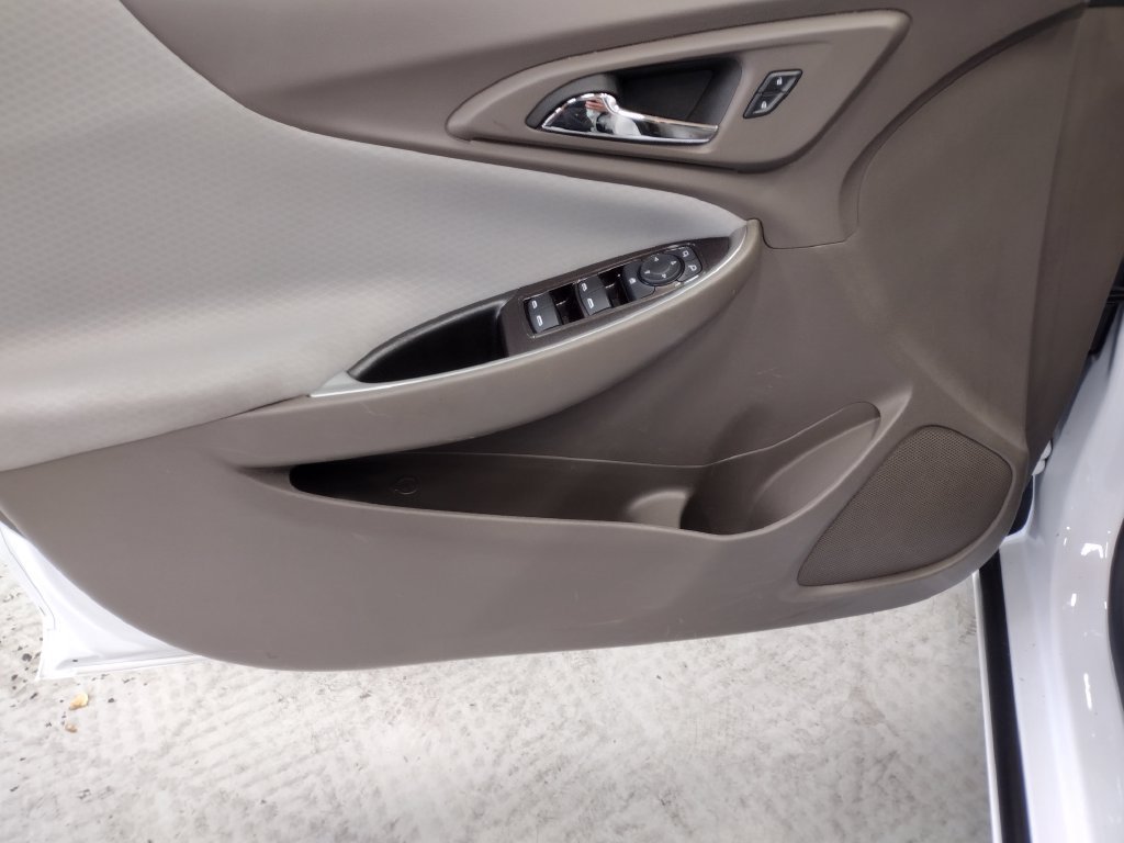 Used 2024 Chevrolet Malibu LT FWD image 19