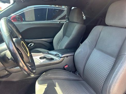 Used 2021 Dodge Challenger SXT RWD image 15