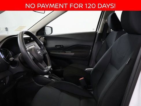 New 2025 Nissan Kicks Play S image 11