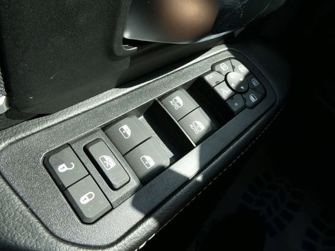 New 2026 RAM 2500 Big Horn AWD/4WD image 19