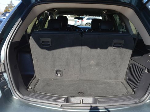 Used 2005 Chrysler Pacifica Touring w/ Comfort Convenience Group image 9