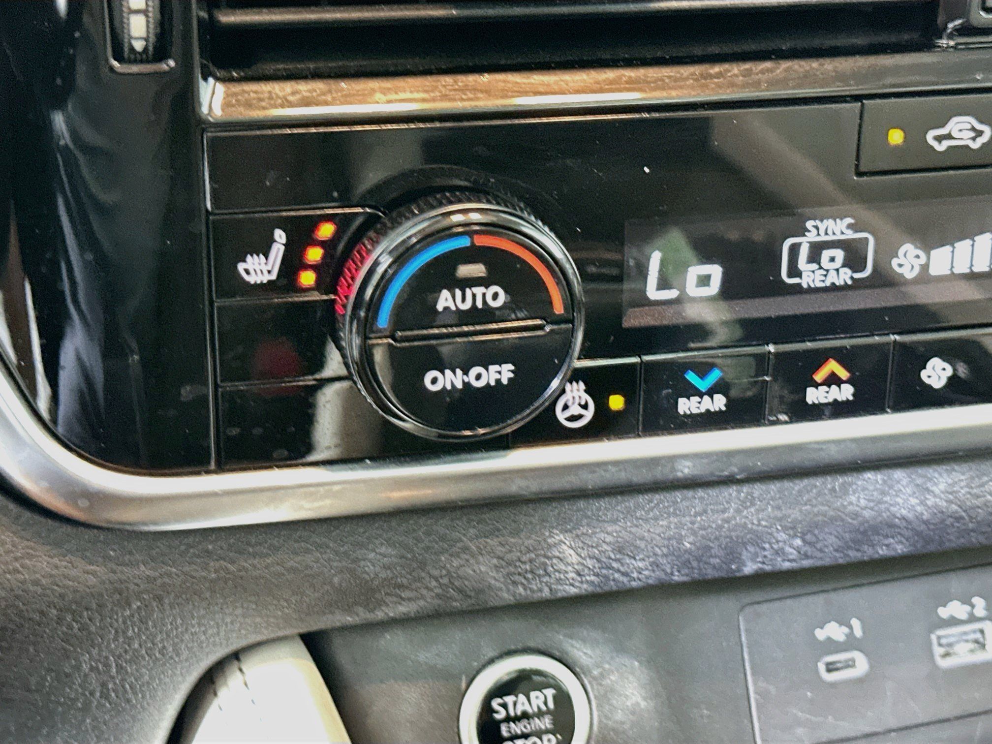 Used 2023 Nissan Rogue SL w/ SL Premium Package FWD image 26