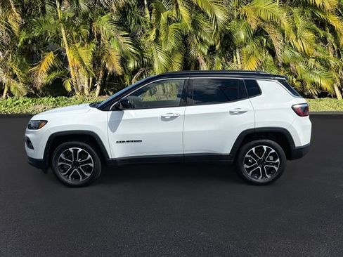 Used 2023 Jeep Compass Limited AWD/4WD image 9
