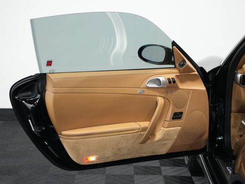 Used 2007 Porsche 911 Carrera 4S image 21