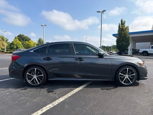 Used 2024 Honda Civic Touring image 5