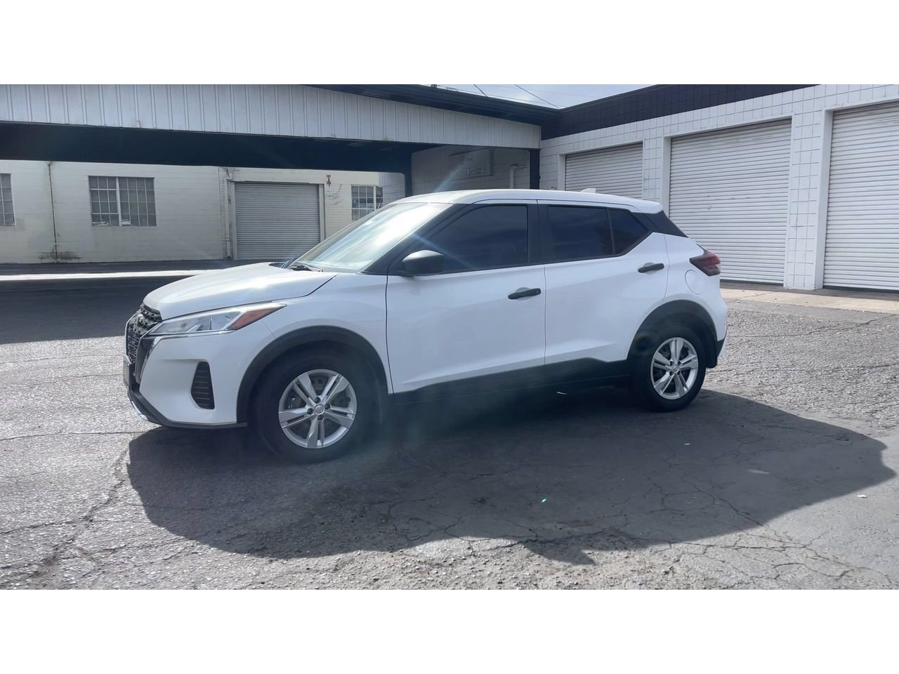 Used 2023 Nissan Kicks S FWD image 7