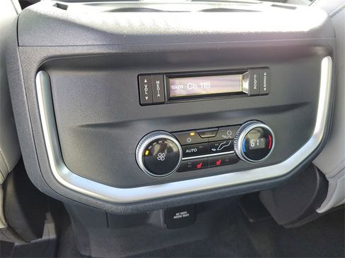 Certified 2025 Ford Expedition Platinum w/ Platinum Ultimate Package image 19