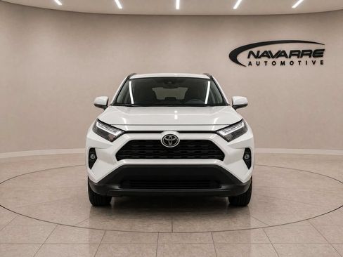Used 2025 Toyota RAV4 XLE Premium FWD image 2