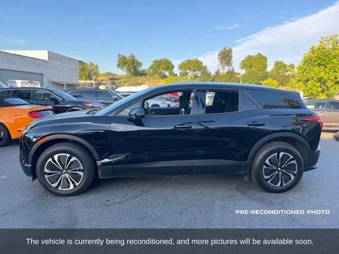 Used 2024 Chevrolet Blazer EV LT AWD/4WD image 2
