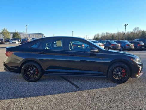 Used 2025 Volkswagen Jetta GLI Autobahn w/ GLI Black Package image 7