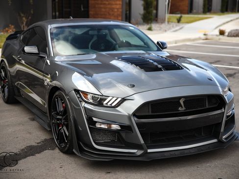 Used 2021 Ford Mustang Shelby GT500 w/ Technology Package image 23