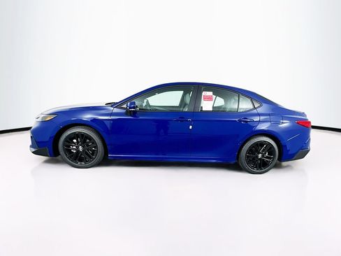 New 2026 Toyota Camry Hybrid FWD image 5