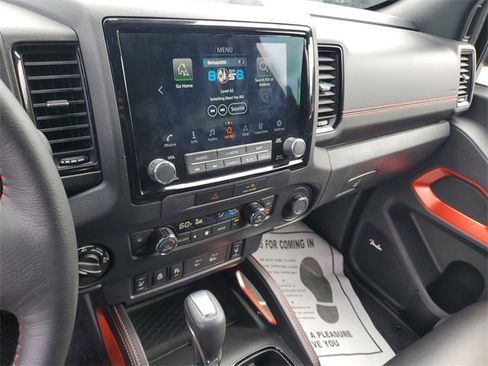 Used 2023 Nissan Frontier PRO-4X w/ Pro-4X Premium Package image 22